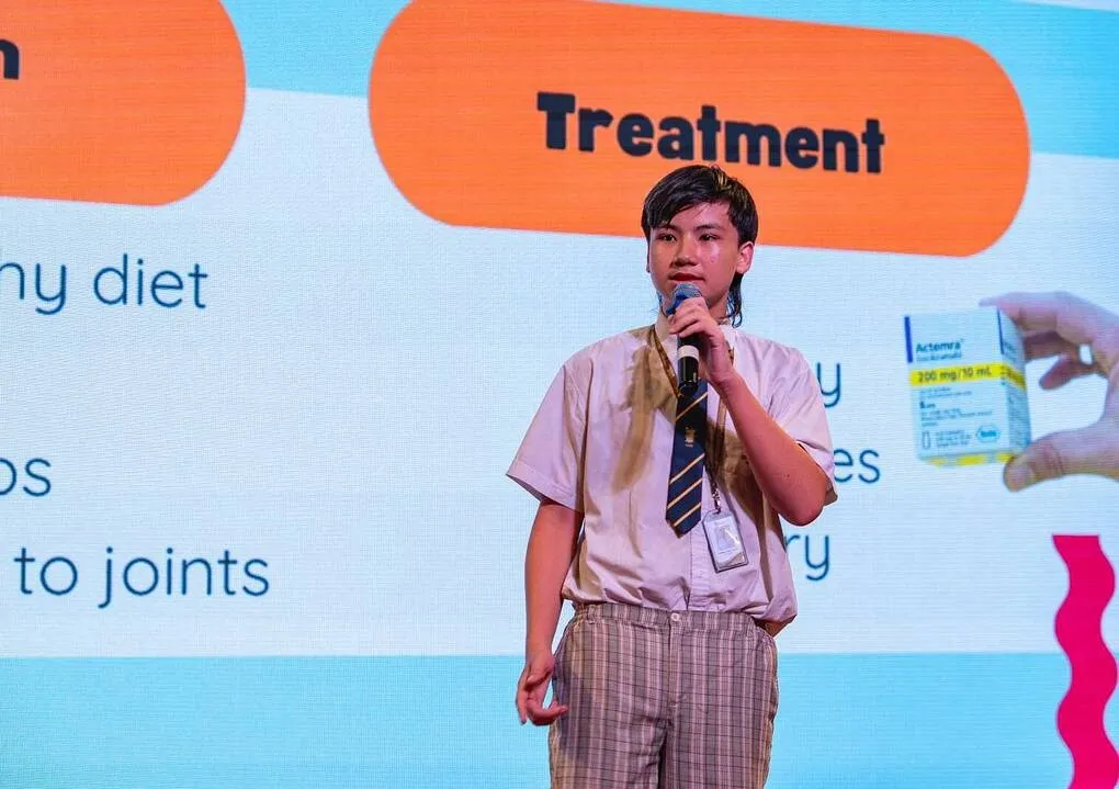 Học sinh Sedbergh Vietnam thuyết trình dự án tại ngày hội khoa học NextGen STEM Fair 2026  do trường tổ chức. Ảnh: Sedbergh Vietnam