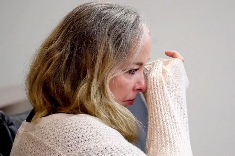 Allison Havemann-Niedrach khóc tại phiên tòa tuyên án. Ảnh: USA Today