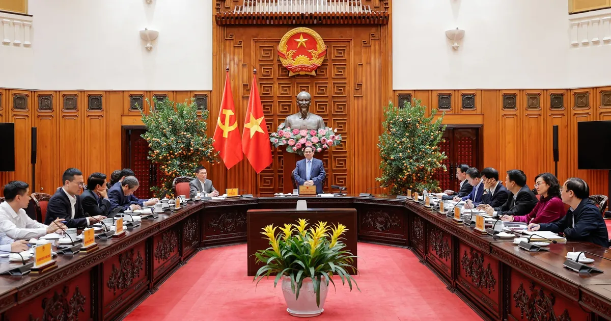 Thủ tướng Phạm Minh Chính chủ trì cuộc họp về điều hành chính sách tiền tệ, tài khóa