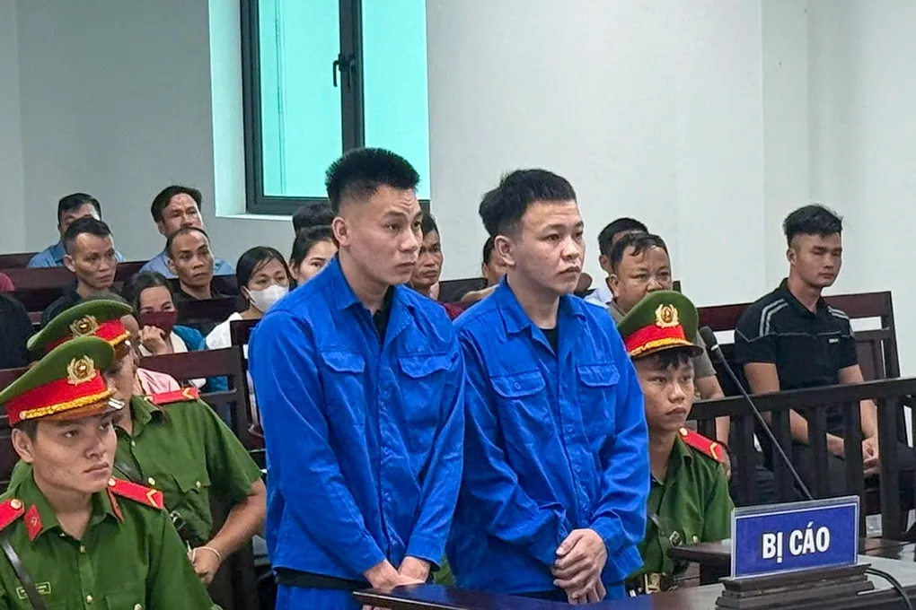 Hai bị cáo tại tòa. Ảnh: Hùng Lê