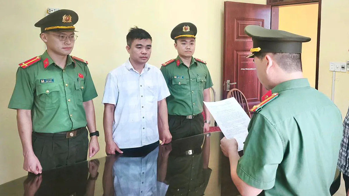 Phó viện trưởng của Đại học Trưng Vương bị bắt vì lạm quyền