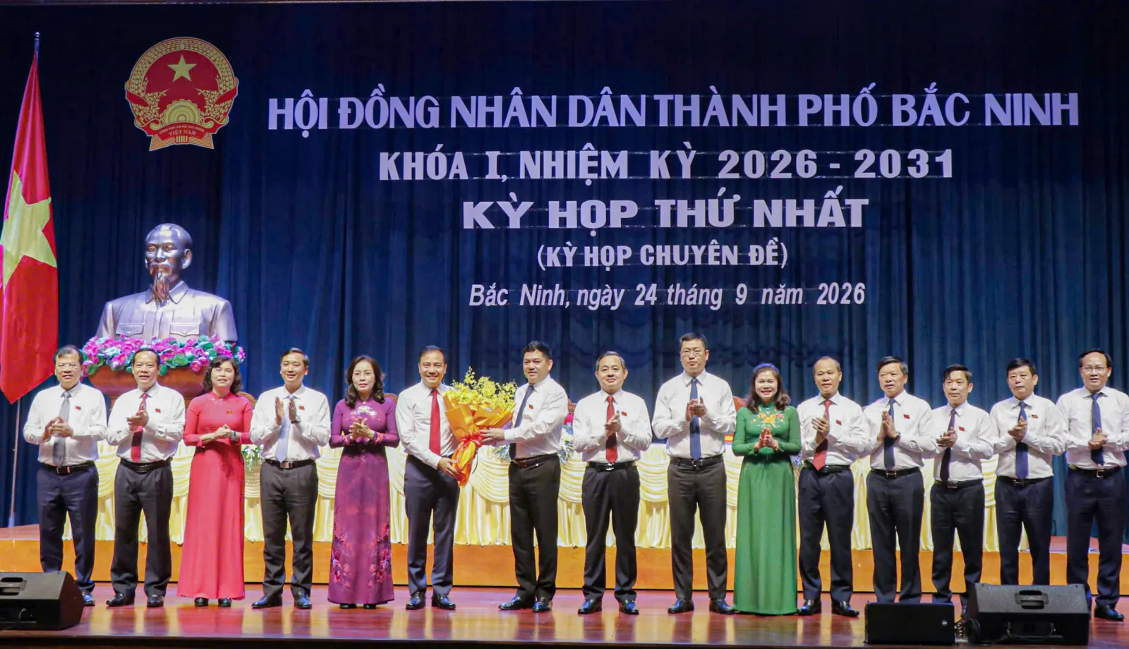 Ông Đào Thanh Trường được bầu giữ chức Phó chủ tịch UBND TP Bắc Ninh - Ảnh 2.
