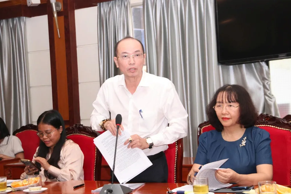 Luật sư Nguyễn Văn Đức phát biểu tại hội nghị. Ảnh: Hải Duyên