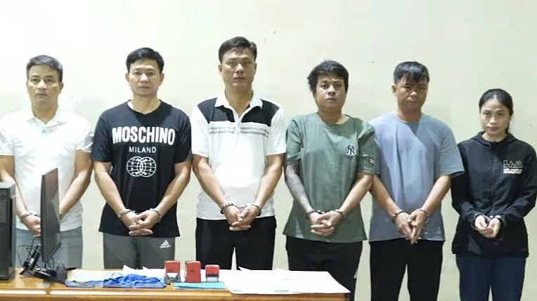 Đòi nợ thuê, giám đốc ở TP HCM và 5 người bị bắt