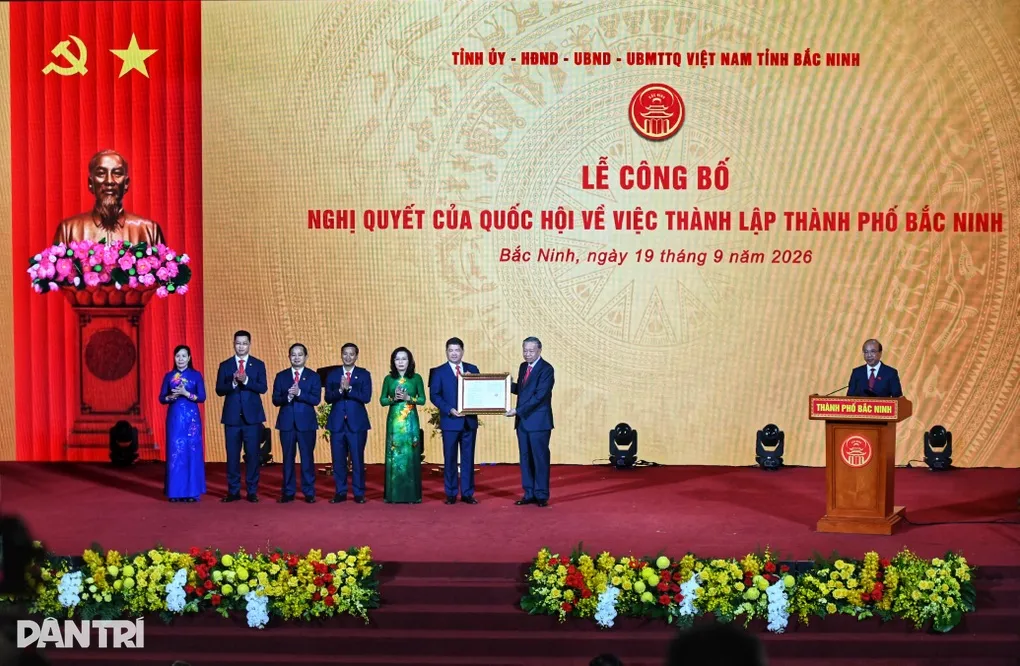 Xây dựng Bắc Ninh công nghệ cao nhưng đậm đà hồn cốt Quan họ, tranh Đông Hồ - 1