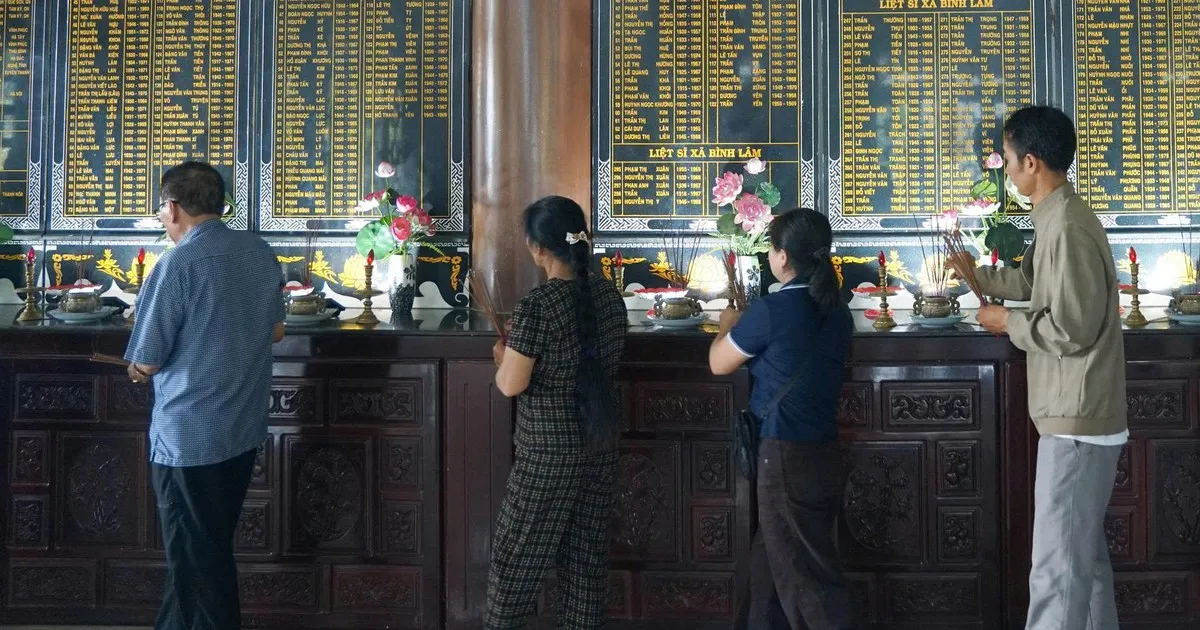 Từ Nghệ An, Bắc Ninh, Hà Nội… về Đà Nẵng mang hy vọng tìm người thân trong 17 hài cốt mộ tập thể liệt sĩ