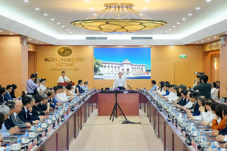 Ngân hàng cam kết giảm lãi suất sau cuộc họp với NHNN- Ảnh 1.