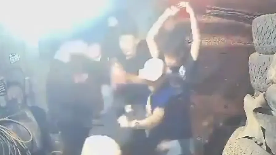 Bị đánh hội đồng sau khi nhắc nhở 'hát karaoke ồn'