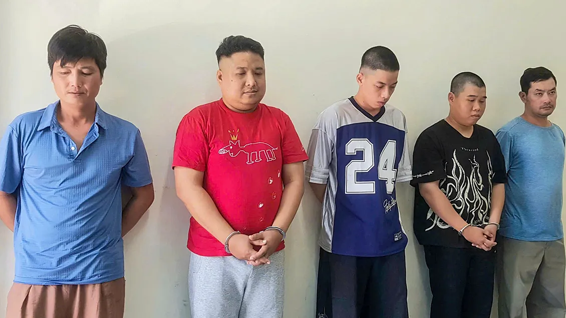 Đường dây làm giả sổ đỏ, bằng cấp qua mạng bị triệt phá