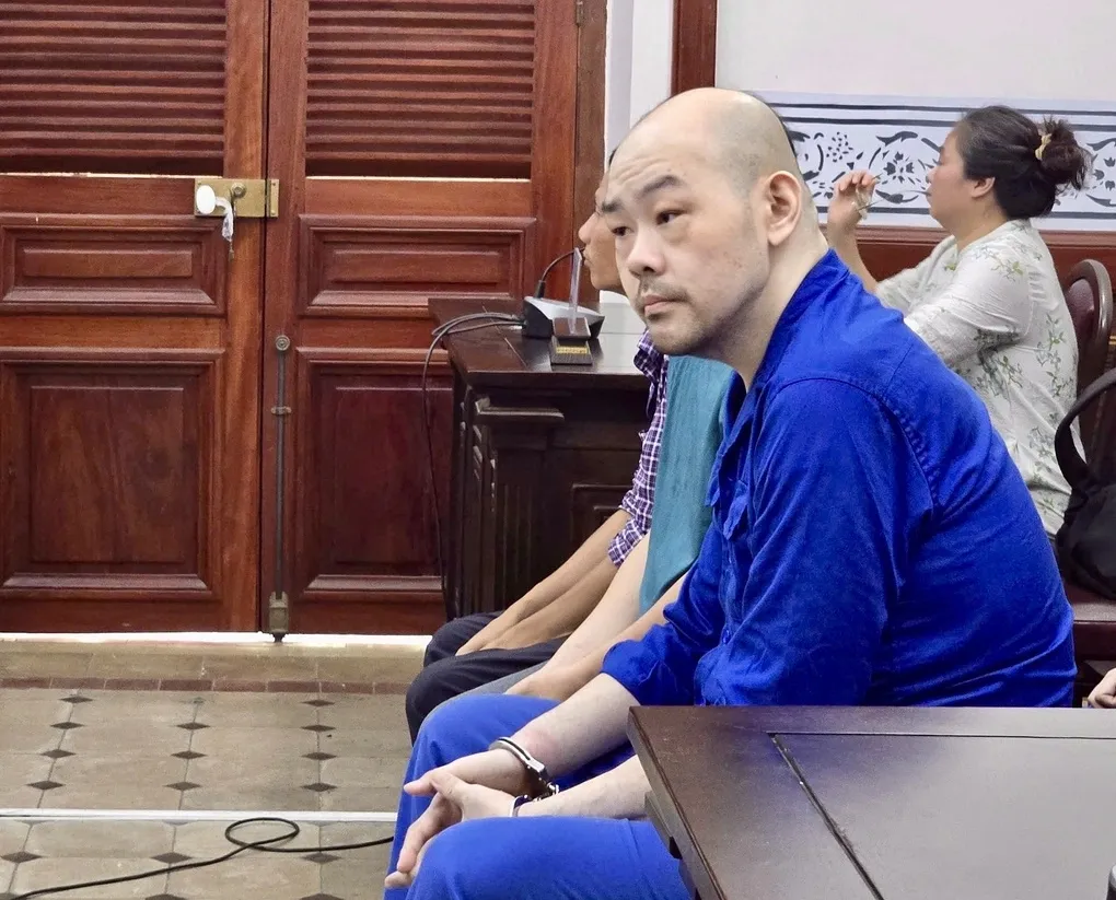 Huang Wei Hao và các đồng phạm tại tòa hôm nay. Ảnh: Bình Nguyên