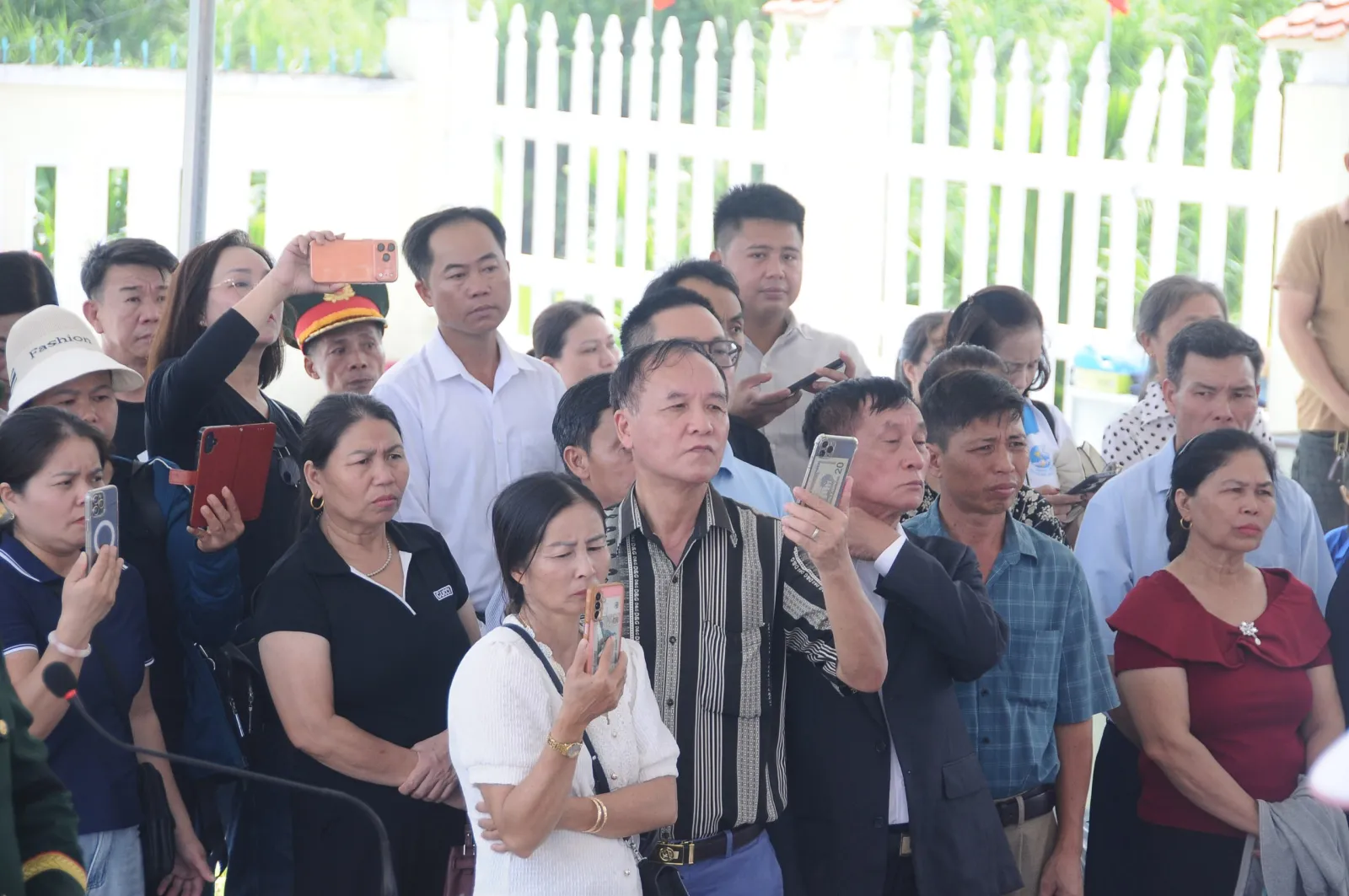 Dải băng tang trên cánh tay người cất bốc, chăm sóc 17 liệt sĩ suốt 38 năm qua ở Đà Nẵng - Ảnh 2.