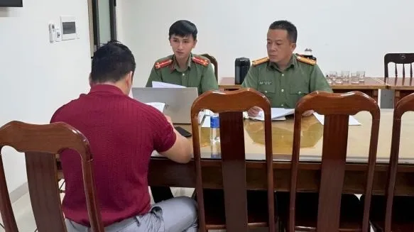 'Xào nấu' bản tin truyền hình để đăng mạng xã hội, bị phạt 12,5 triệu đồng