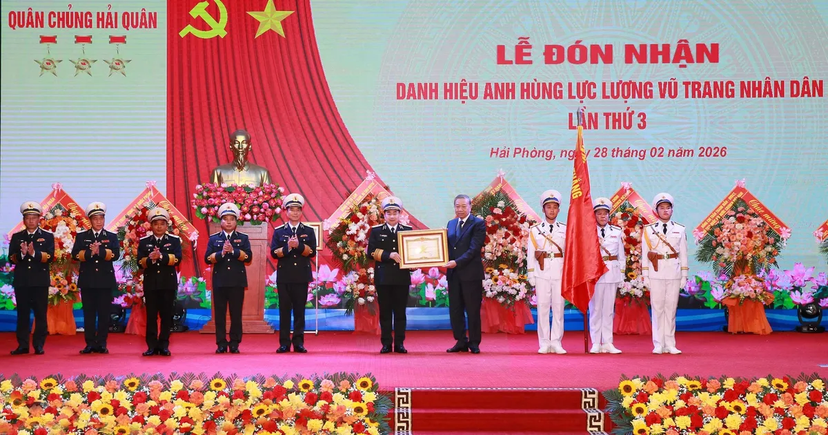 Hải quân nhân dân Việt Nam: 71 năm phát huy truyền thống anh hùng, vững bước hiện đại hóa