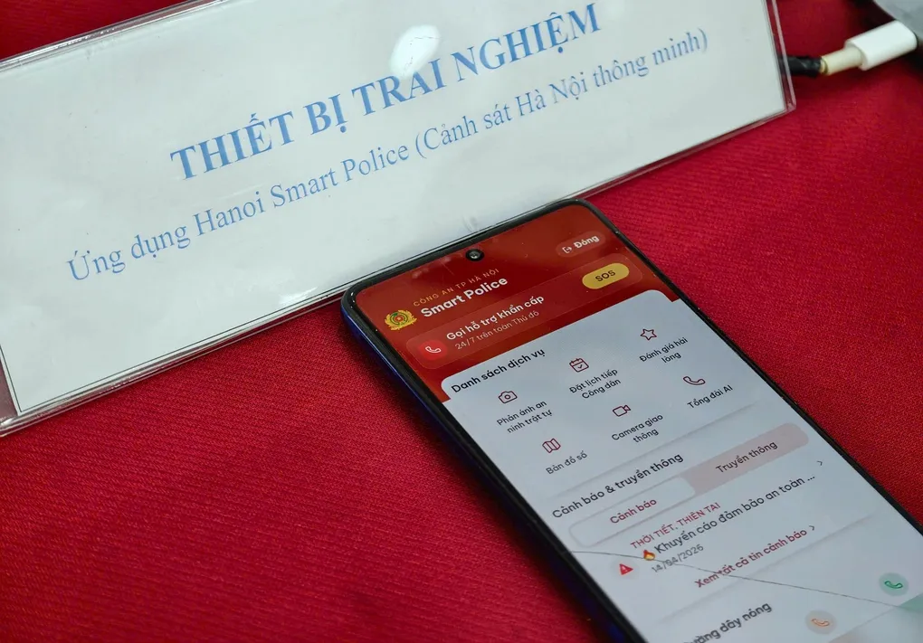 Hanoi Smart Police tích hợp nhiều tính năng cho người dân sử dụng. Ảnh: Linh Đan