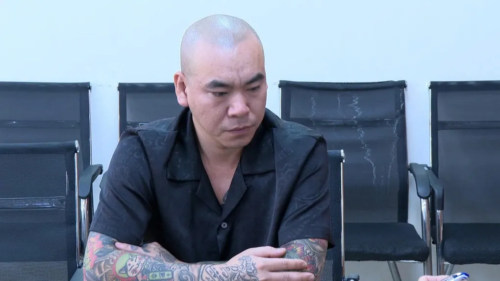Phạm Huy Tuyền tại cơ quan điều tra. Ảnh: Công an cung cấp