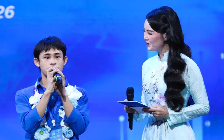 Nam sinh lớp 12 quật ngã 2 tên trộm chó mang hung khí được khen thưởng 15 triệu đồng - Ảnh 2.