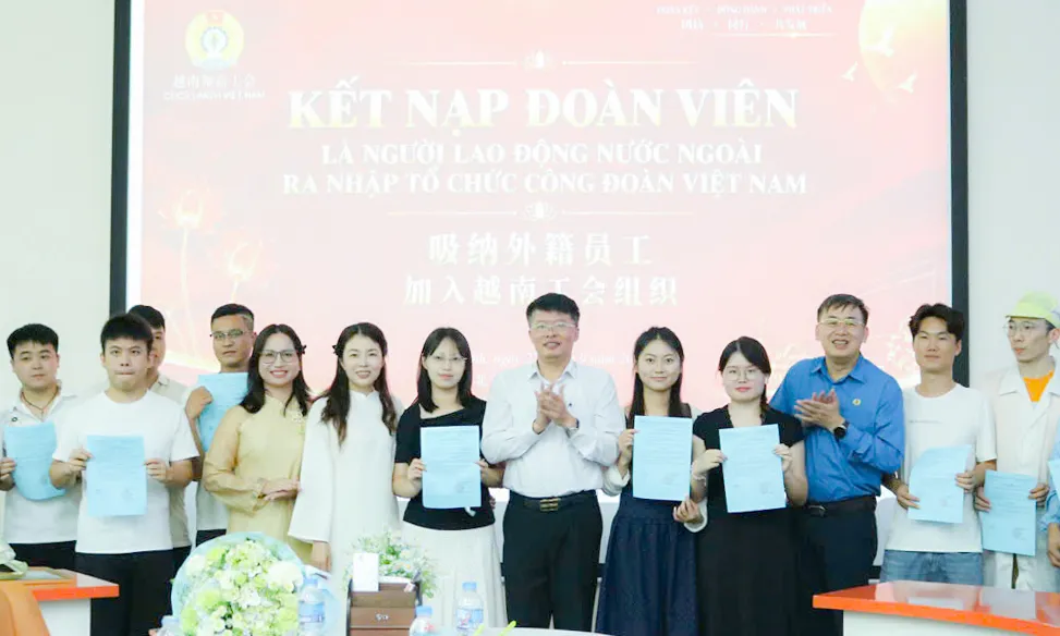 Giải mã cách Bắc Ninh thu hút, kết nạp công đoàn viên trong các nhà máy FDI - Ảnh 3.