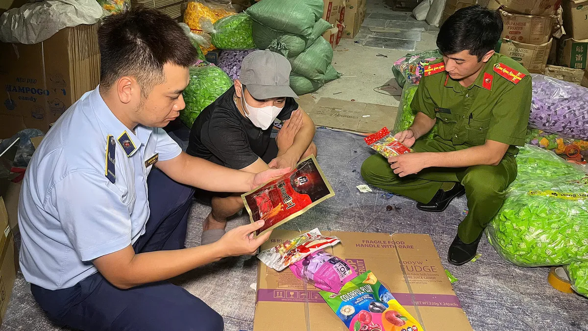 Biến bánh kẹo trôi nổi thành hàng có mã vạch nước ngoài