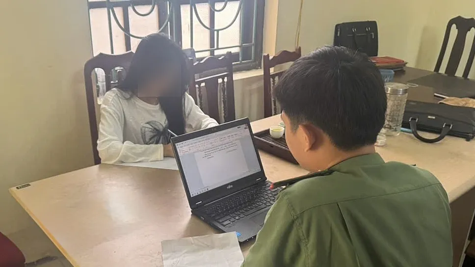 Công an làm việc với cô gái admin 'Những người ghét bố mẹ'