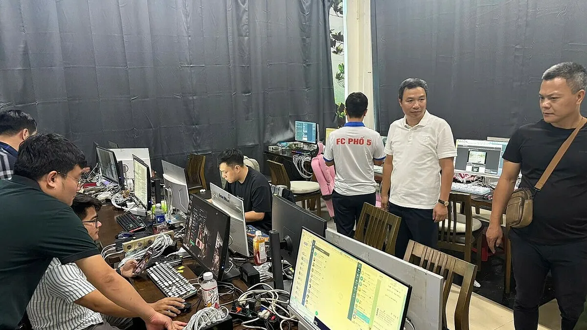 Chiêu dẫn dụ của nhóm hơn 100 người nước ngoài đến Việt Nam lừa tiền qua mạng