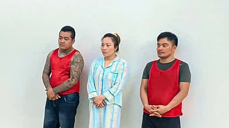 Cảnh sát giải cứu 8 bé gái trong đường dây mua bán nhân viên karaoke