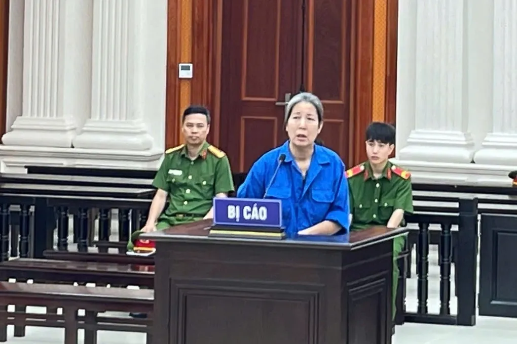 Bị cáo Tơ tại phiên tòa hôm nay. Ảnh: Xuân Hoa