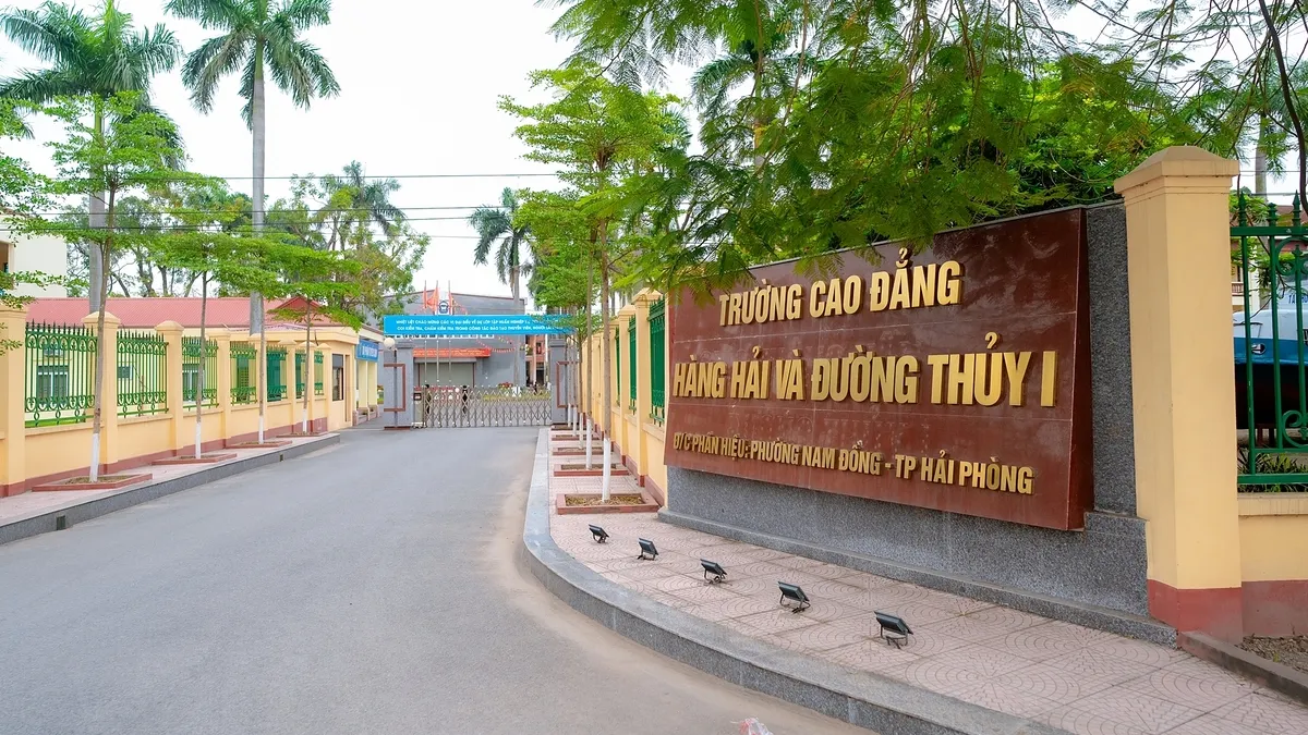 Nam sinh lớp 11 đánh bạn khiến tử vong