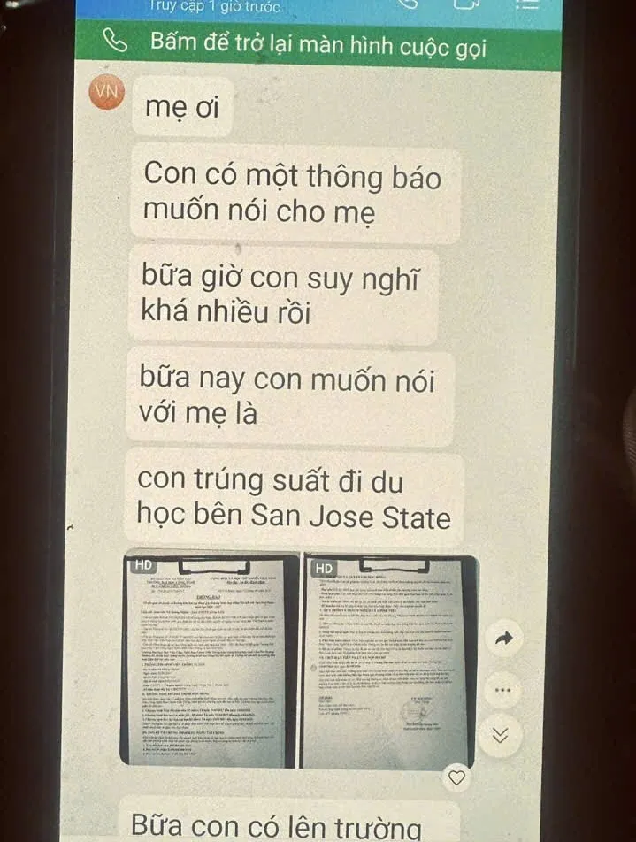 Tin nhắn nam sinh gửi cho gia đình, thông báo được cấp suất du học. Ảnh: Xuân Minh