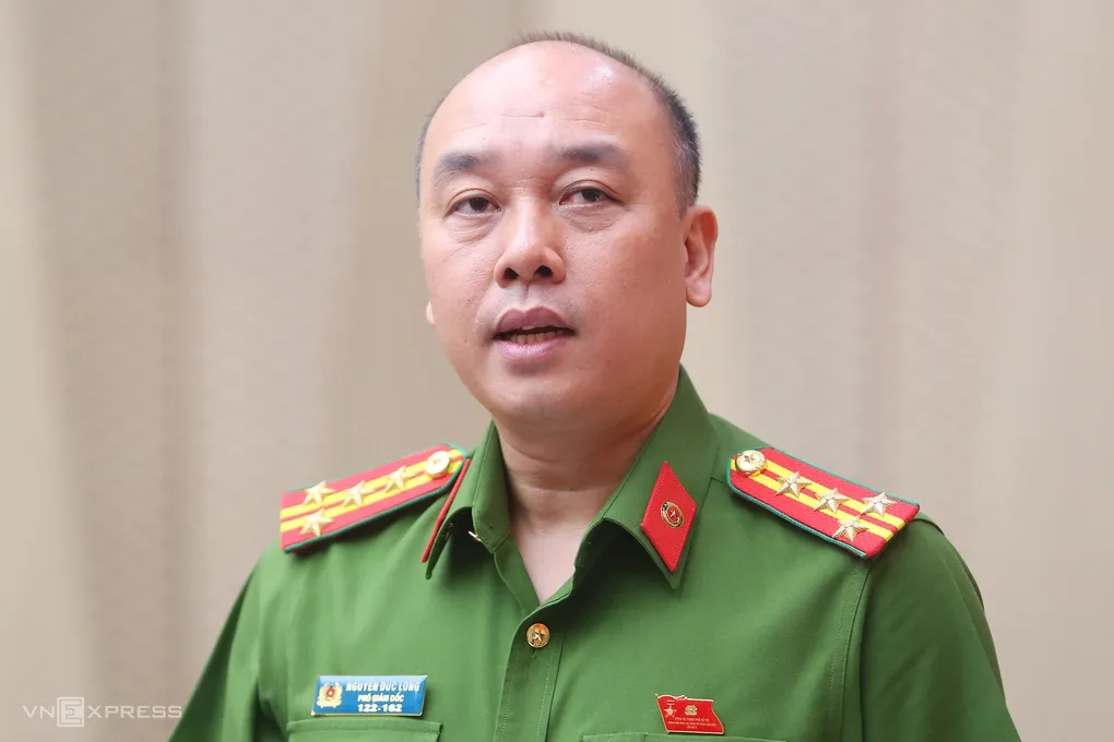 Đại tá Nguyễn Đức Long tại họp báo. Ảnh: Phạm Dự