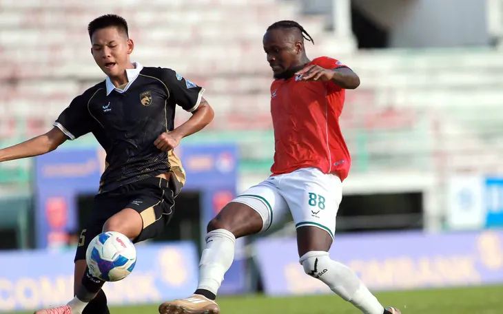 Nhiều HLV trưởng và trợ lý bị cấm làm nhiệm vụ ở vòng 6 V-League 2026-2027 - Ảnh 3.