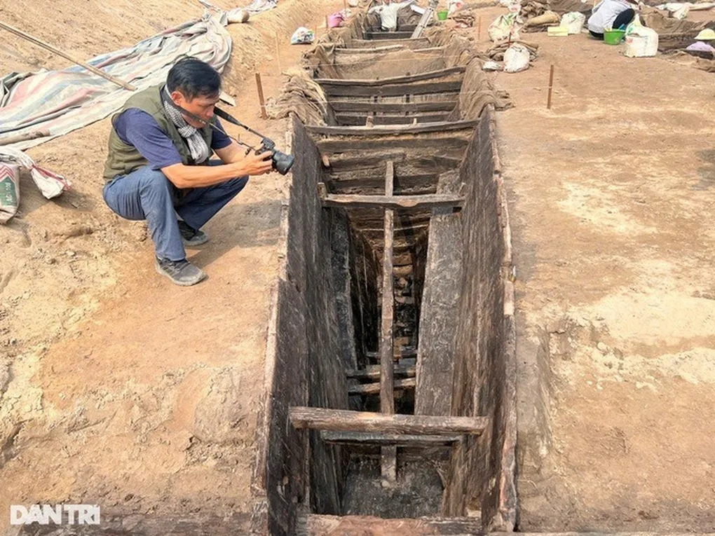 Phát hiện mới về thuyền cổ được tìm thấy dưới ao ở Bắc Ninh - 1